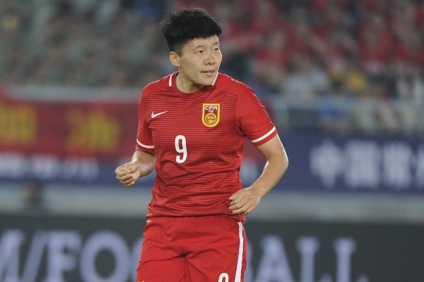 体坛：FIFA精英教师面容开动，马晓旭等20位女性教师参加