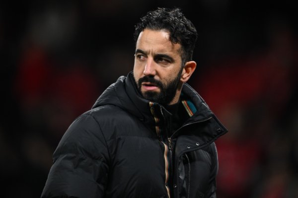 阿莫林28场英超输了15场，是09年以来最快输15场的非升班马阐发注解