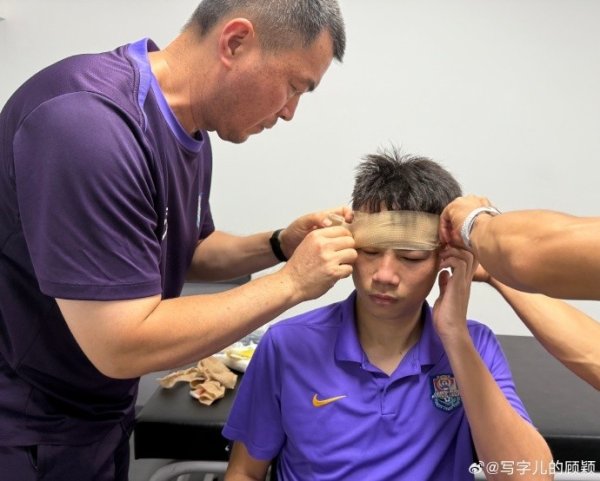 记者：津门虎就米特里策肘击杨帆、浙江队进球前是否犯规暴戾讲演