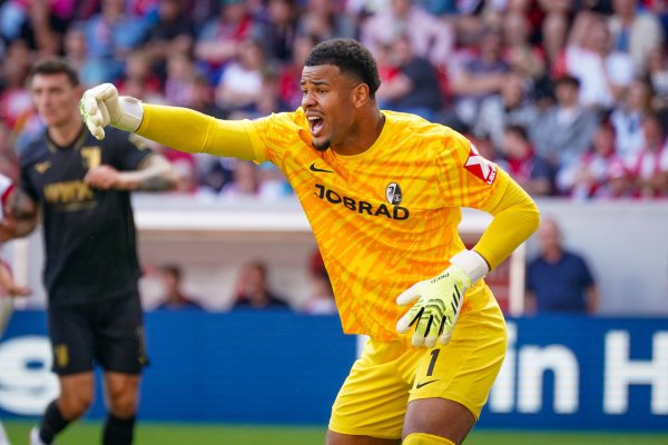 德太空：弗赖堡门将阿图伯鲁很可能被纳帅征召，干预9月份世初赛