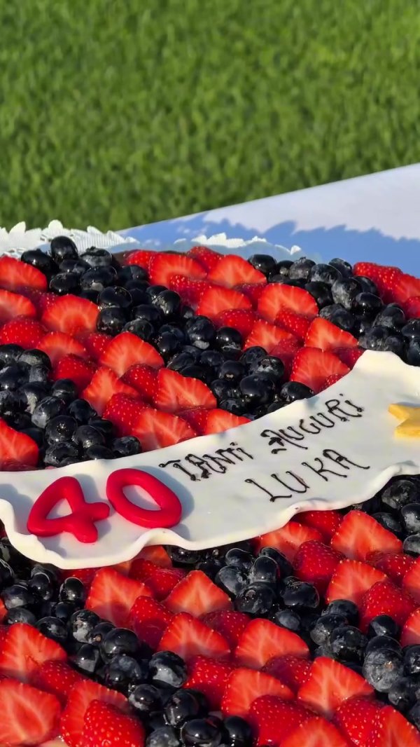 莫德里奇许诺：本年我只念念要一个礼物，那即是和米兰一皆得回奖杯
