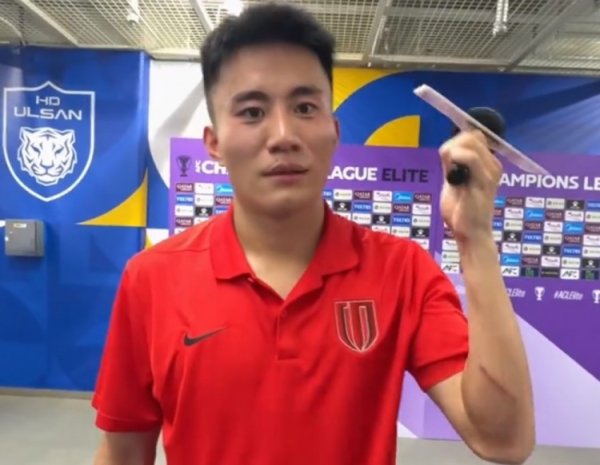 甘超：洲际比赛细则是比我们的联赛节拍快，裁判也莫得若干停顿