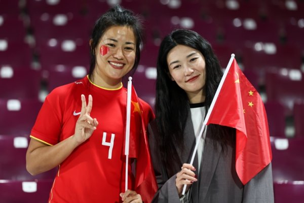 李佳悦社媒：35岁险些踢满女超扫数比赛，覆按的高速跑全队第一
