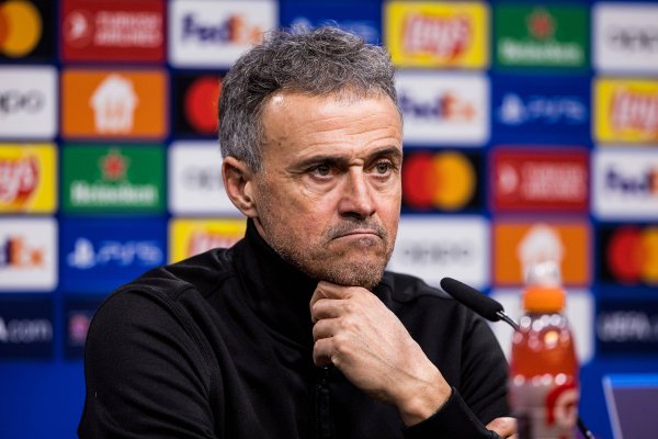 恩里克：阿什拉夫是天下最好的右后卫，这即是没签该位置替补原因