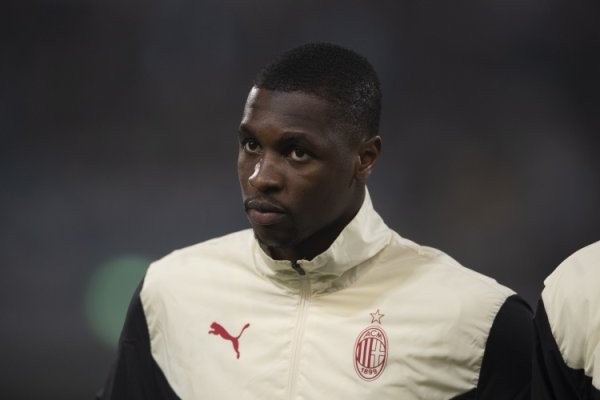 巴洛-图雷：米兰本赛季能夺欢乐甲冠军 莱奥很有资质只需要多进球