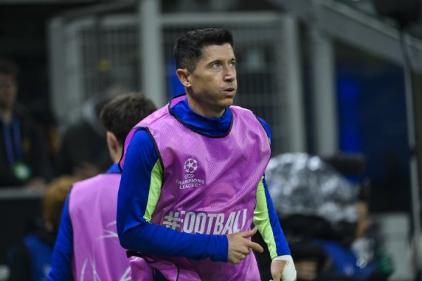 周薪54万镑！镜报：阿莫林专门签37岁莱万，拉爵不罗致高工资宿将