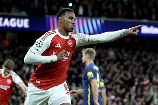 卡拉格：以攻防来论，加布里埃尔是当今英超最具影响力的球员之一