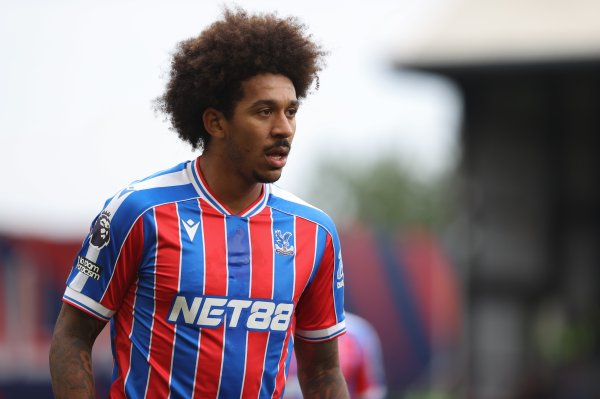 理查兹：前次见埃泽这么精彩进球还衣服咱们球衣，为他感到雀跃吧