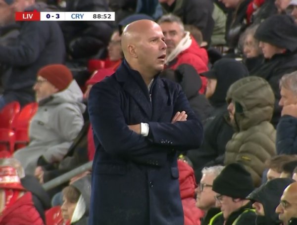 杀东说念主诛心！水晶宫球迷在安菲尔德大呼：咱们能每周齐踢你们吗