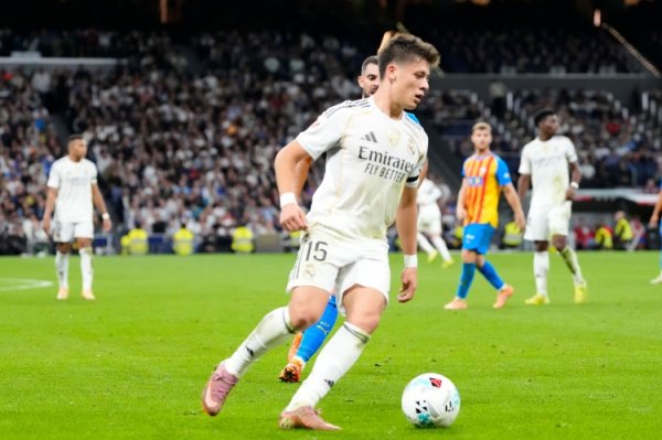 皇马旧将：居莱尔还需要愈加悉力，应以莫德里奇为学习榜样