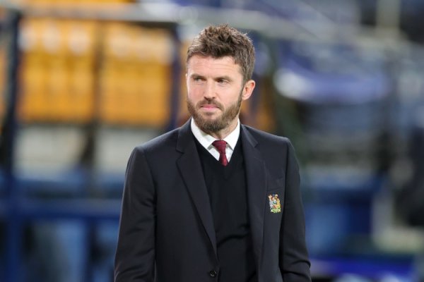 持教狼队？卡里克：我正享受休息时光，看球和作念批驳员王人挺欢欣