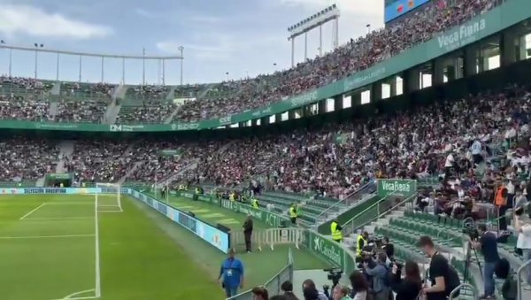 万众防卫🔥阿根廷检修免费怒放，超2万球迷现场看梅西检修