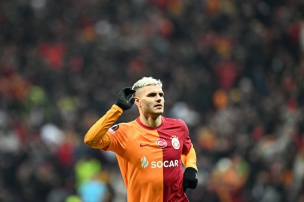 记者：加拉塔萨雷打算近期与伊卡尔迪团队会面，换取续约事宜