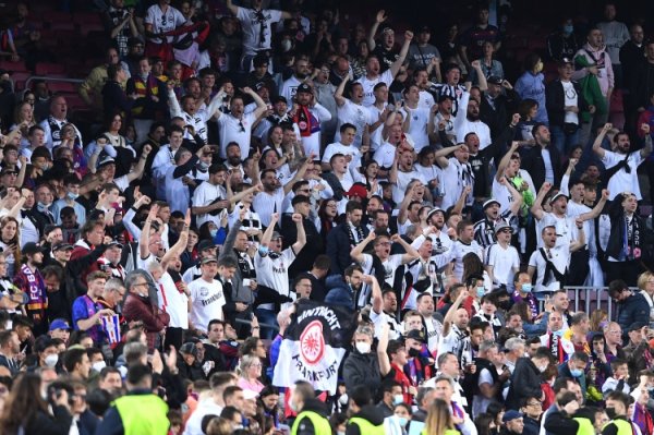 世体：幸免多量法兰克福球迷涌入诺坎普，巴萨售票将取舍严格循序