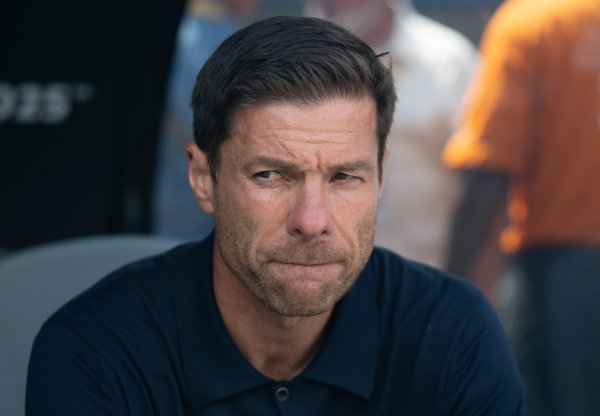 谁搭档姆巴佩维尼修斯？马卡：皇马锋线第三东说念主选仍未详情