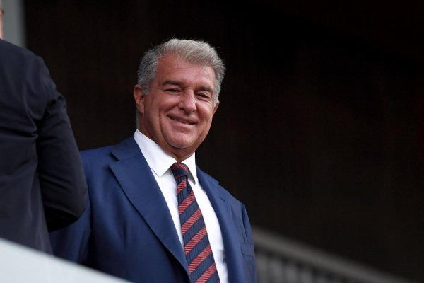 拉波尔塔谈重返诺坎普：我嗅觉这是历史性的一天，深信球队能奏效