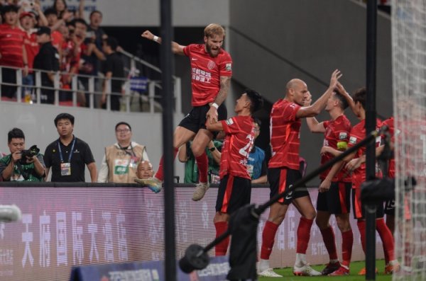 足球报：蓉城亚冠5战5分仍有晋级可能，边路凝视问题需要点握住