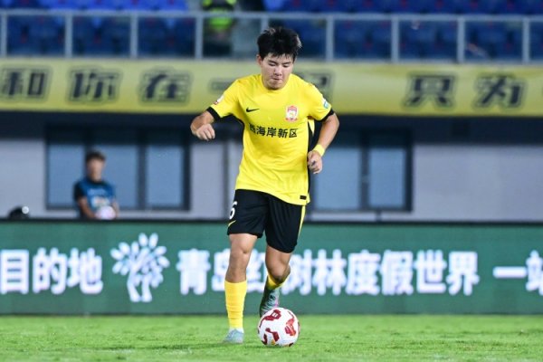 记者丰臻：21岁青岛西海岸中场徐彬将在冬窗离开中超，留洋欧洲！