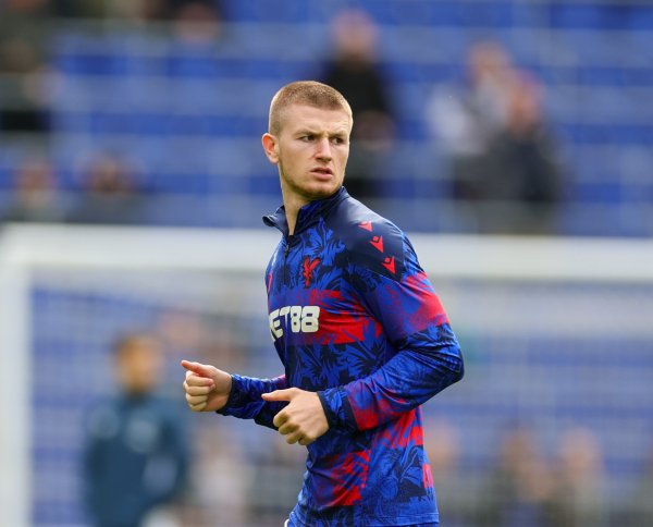 镜报：曼联有信心7000万镑签沃顿，但球员条款曼联先确保欧战阅历