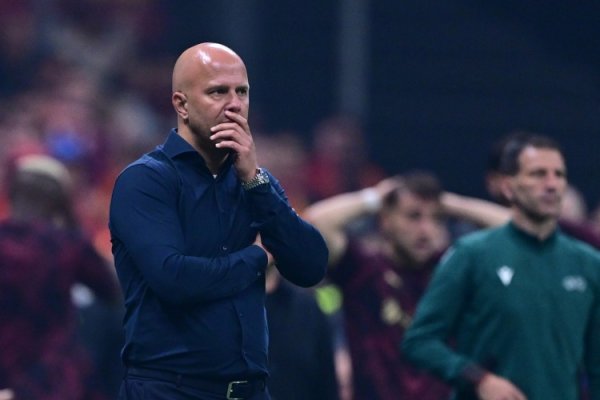 詹俊：斯洛特在进击上仍然莫得锻真金不怕火的套路，萨拉赫替补上阵无亮点